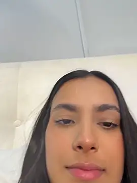 EmilySearss' Live XXX Chat