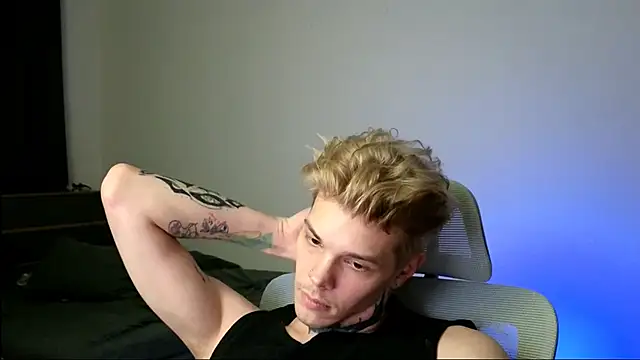 Онлайн чат XXX DENIS_HERE