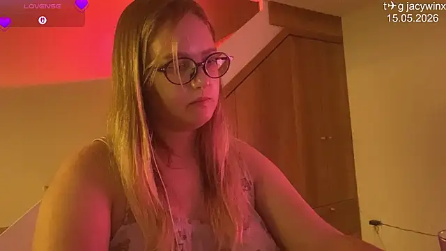 JacyWinslat Chat XXX in diretta