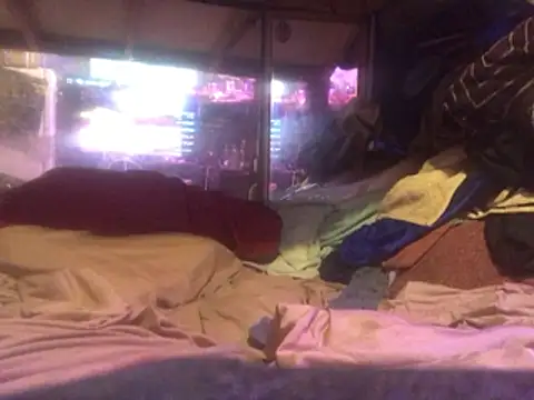 nearby_causual's Webcam Show