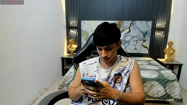 AdrianFranko webkamerás műsora