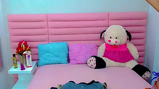 ariadnna_princes' Webcam Show