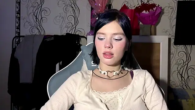 MinnieMoonie's Webcam Show