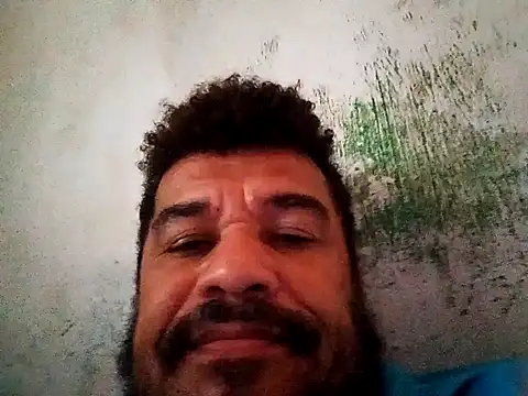 tarra122's Live XXX Chat