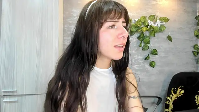 Mhelanny2's Live XXX Chat