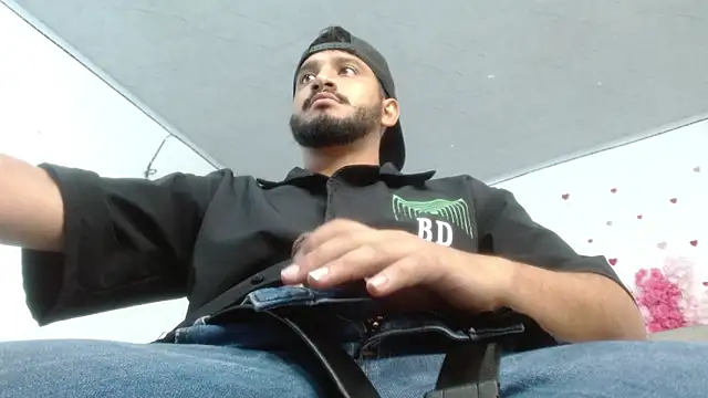 Enzo_fox Webcam Show