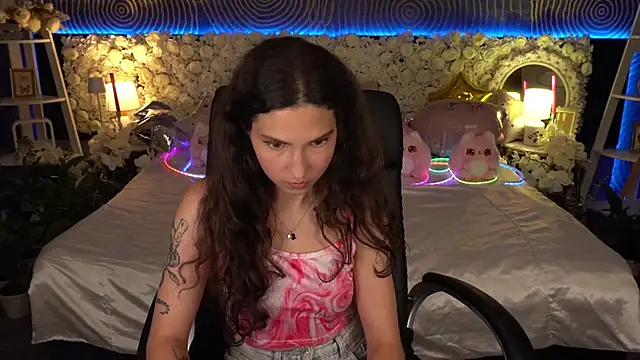 BabyFlowerr's Live XXX Chat