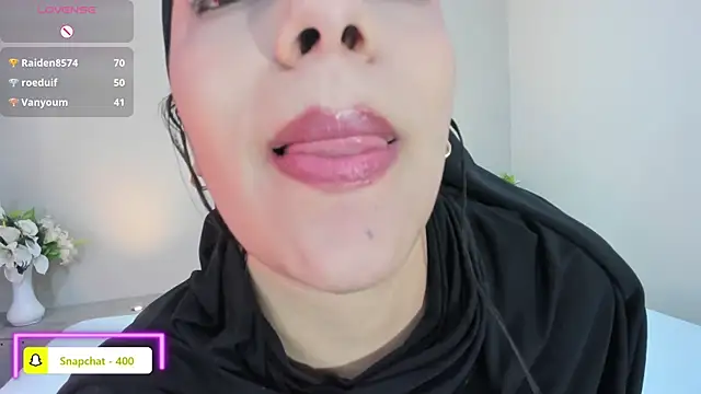 Chat +18 de Umarani_ ao vivo