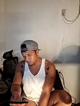 Chat +18 de Felix_Asher ao vivo