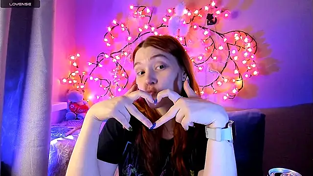 Ungoliant_Kiss live XXX chat