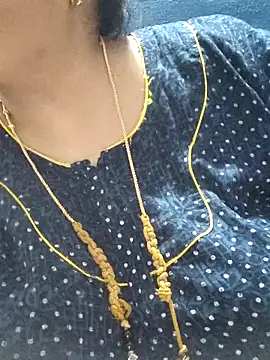 tamilthanushriのライブXXXチャット