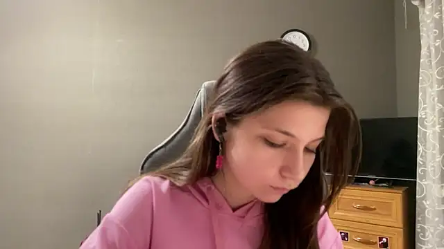 Chat +18 de LunnaBliss ao vivo