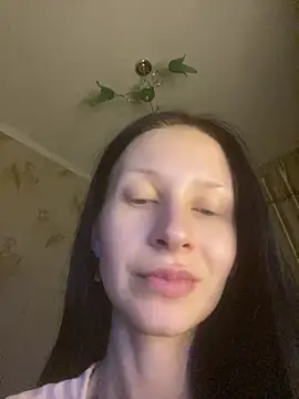 دردشة Starry_Siren الجنسية المباشرة