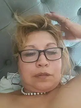 Živý XXX chat Kazsandraa