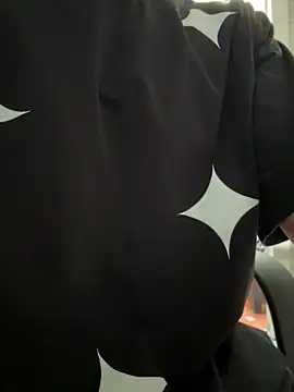 AlphaMasterXxx 라이브 XXX 채팅