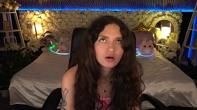 BabyFlowerr's Live XXX Chat
