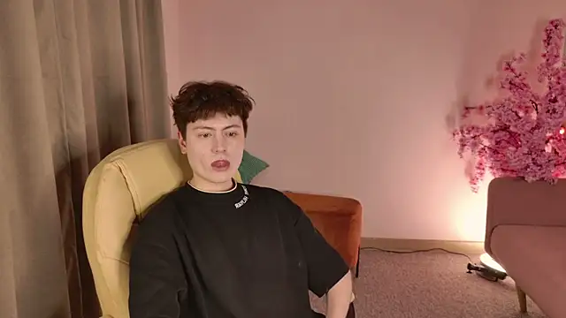 Онлайн чат XXX Mark_Ian_
