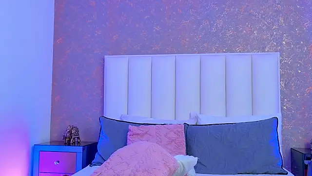 KaylieBrooks' Live XXX Chat