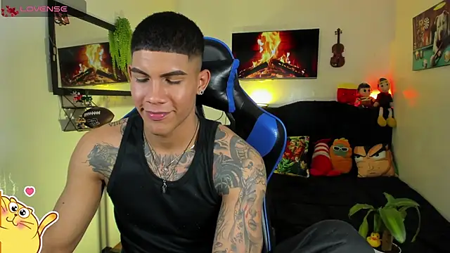 Damian_latinxxx 网络视讯表演