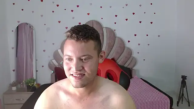 sven_fox723 Adlı Modelin Web Kamerası Şovu