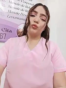 JUANITA-ROJAS' Live XXX Chat
