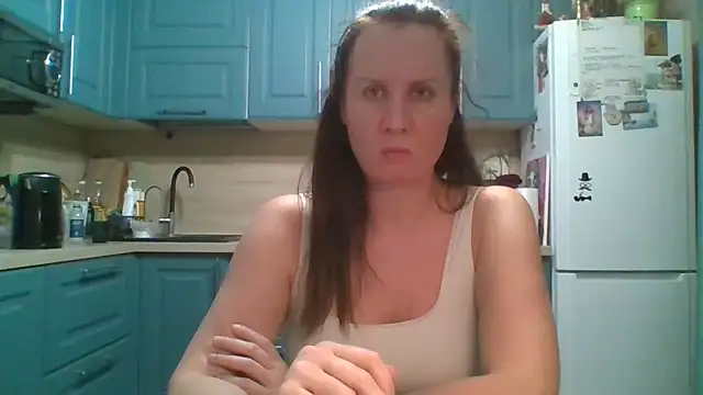 ALICAINWONDERLAND Chat XXX in diretta
