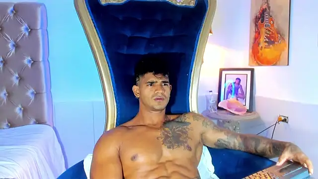 antonio__444 Show in webcam
