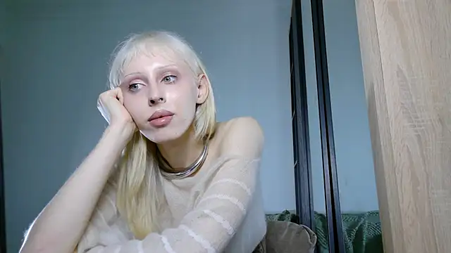 Вебкам-шоу Sora100000
