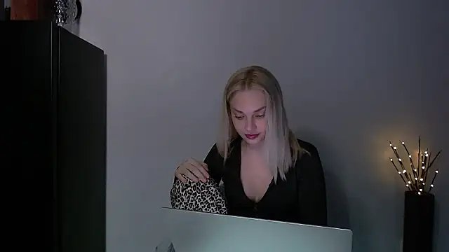 Živý XXX chat Lia_noo_regrets