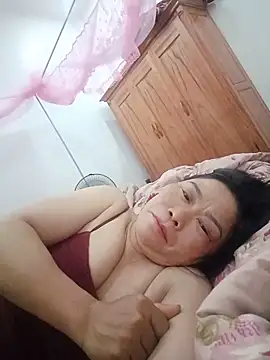 -Lytina- Pertunjukan Webcam