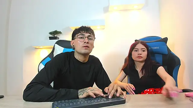 Kenji_n_Rousse Show Webcam