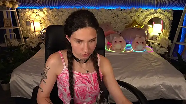 BabyFlowerr's Live XXX Chat