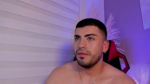 XXX chat uživo modela Alexander_Diazz