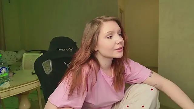 YouHoldMee – Naživo XXX chat