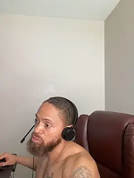 Fathero1time élő XXX-chatje