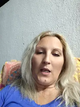 Divineblond Obrolan Langsung XXX