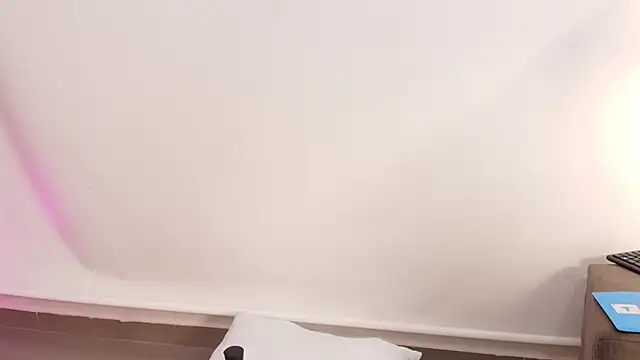 Czat XXX na żywo – Sassy--Girl