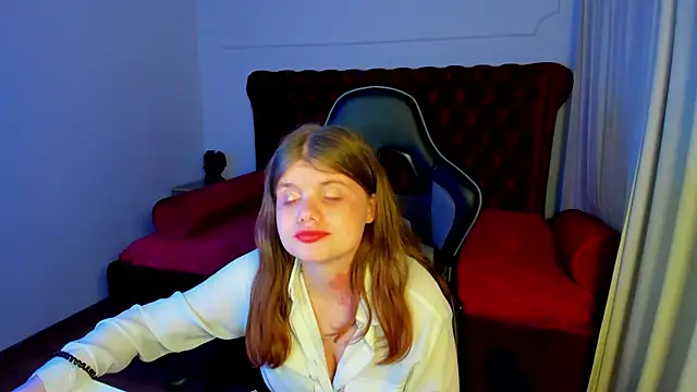 ChloeHalses 现场XXX聊天