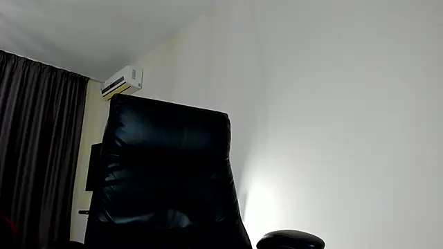 XXX chat uživo modela Findom_guy