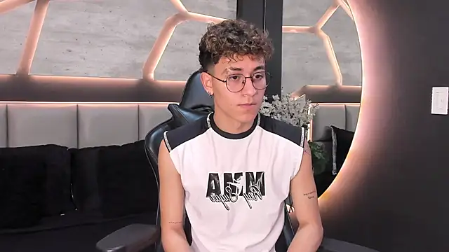 عرض كام AngeloBellini