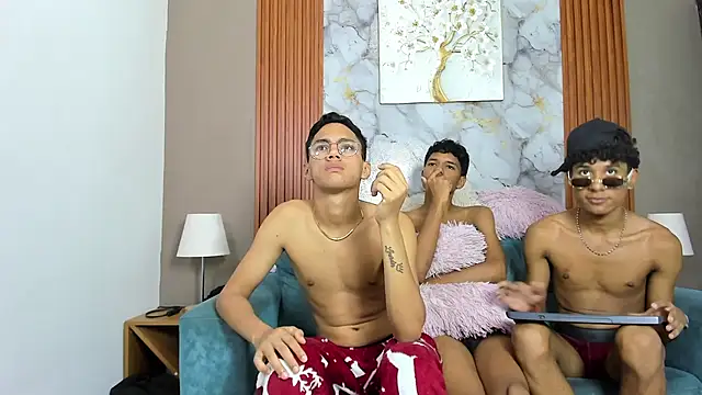 THREE_BLACK Webcamshow