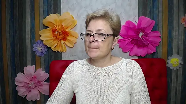 EmiliaGree – Live XXX-chat