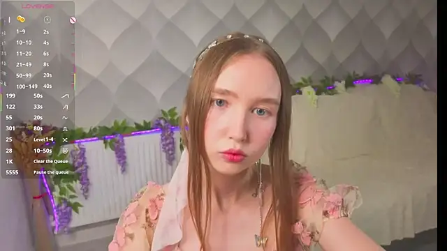 ElfredaTupyのライブXXXチャット
