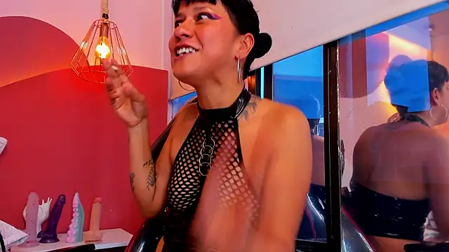 Valkiria_wine – webcam-show