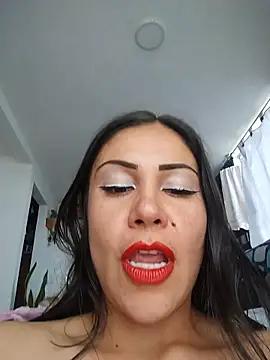 Živý XXX chat KittyHoleshot87
