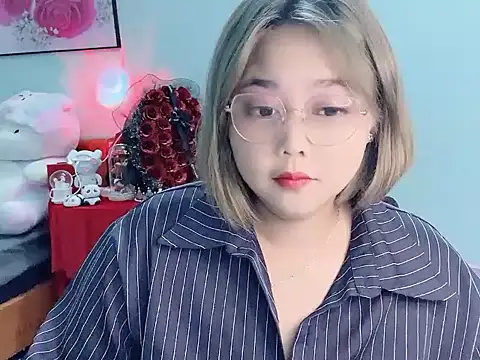 Nhanlu009 在線直播表演