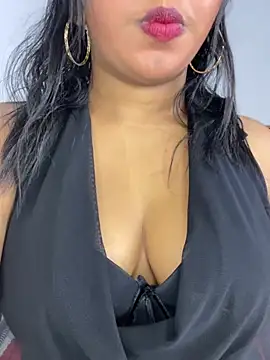 __Tamil_Hot_Chellakutty__'s Live XXX Chat