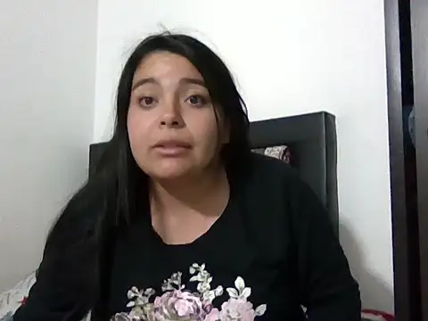 hiddenCraving's Webcam Show