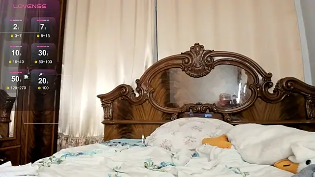EmilySoul Chat XXX live