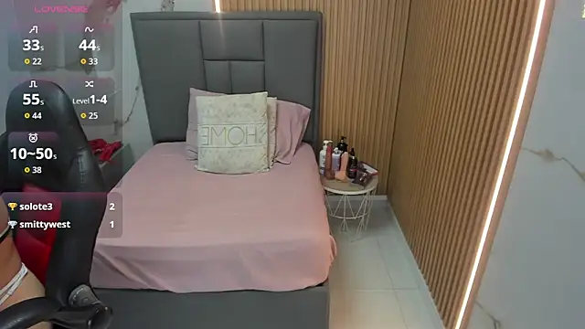 KORINASANTOS' Live XXX Chat
